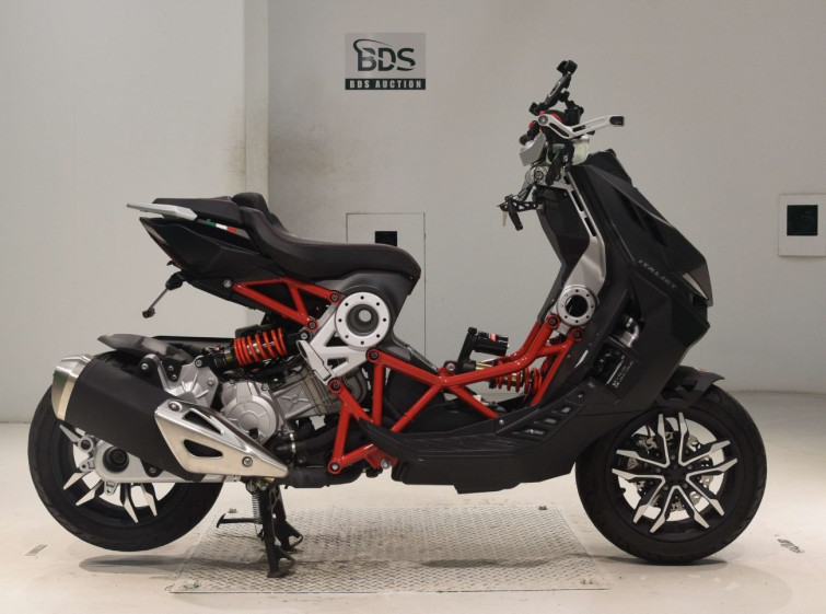 Мотоцикл Italjet DRAGSTAR200 с пробегом 3237 km