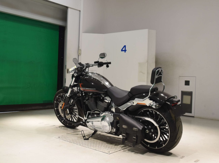 Мотоцикл HD FXBR1920 с пробегом 8194 km