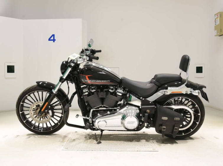 Мотоцикл HD FXBR1920 с пробегом 8194 km