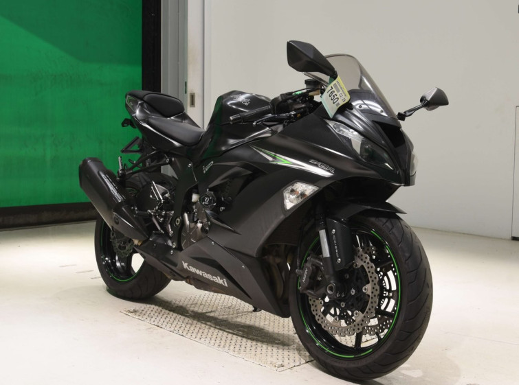 Мотоцикл Kawasaki ZX-6R с пробегом 28308 km