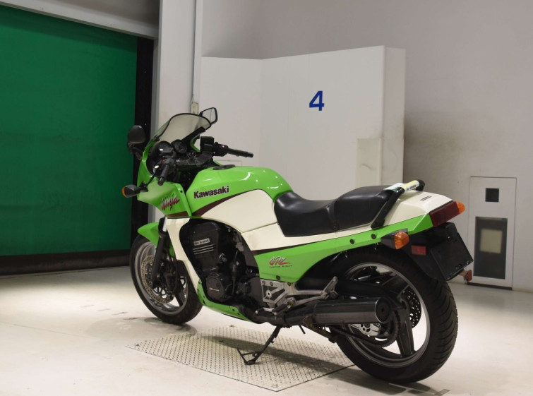 Мотоцикл Kawasaki GPZ900R с пробегом 33063 km