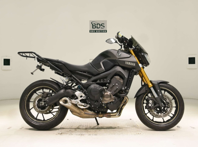 Мотоцикл Yamaha MT-09 с пробегом 23340 km