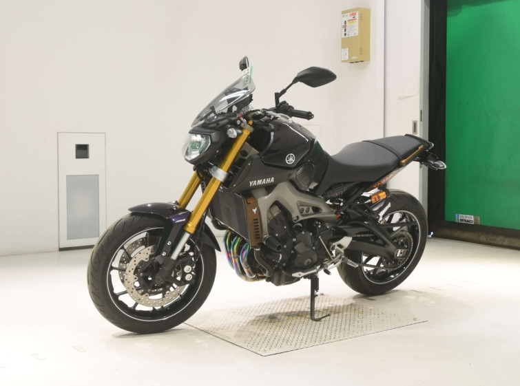 Мотоцикл Yamaha MT-09 с пробегом 14304 km