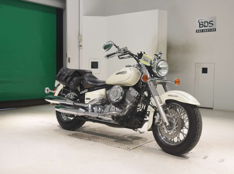Мотоцикл Yamaha DRAGSTAR XVS400 CLASSIC с пробегом 6876 km