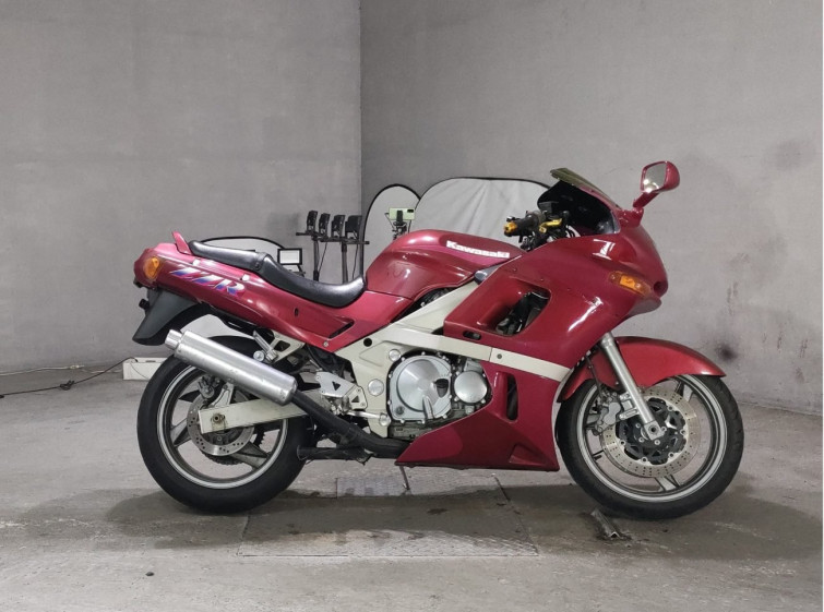 Мотоцикл Kawasaki ZZ-R400 з пробігом 17639 km
