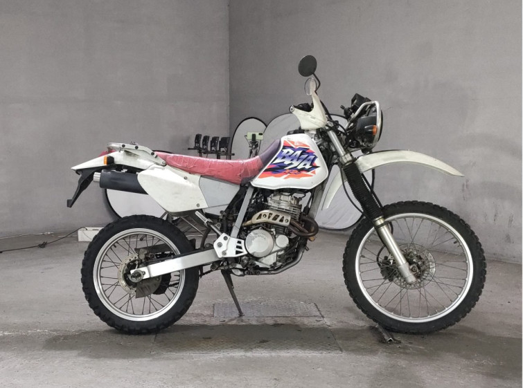 Мотоцикл Honda XR250 BAJA