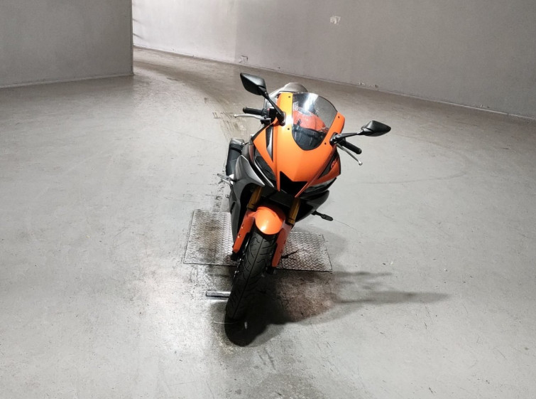 Мотоцикл Yamaha YZF-R25 с пробегом 7537 km