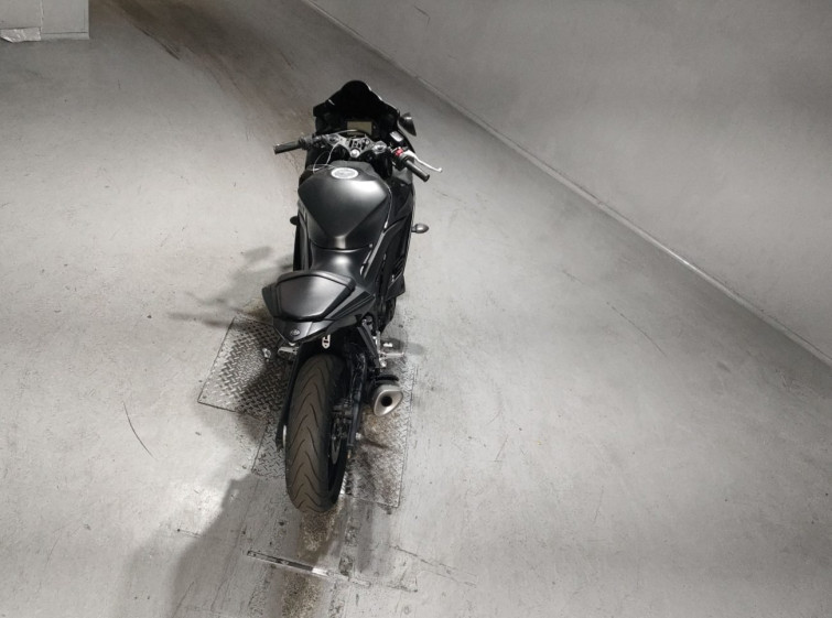 Мотоцикл Yamaha YZF-R25 с пробегом 8340 km