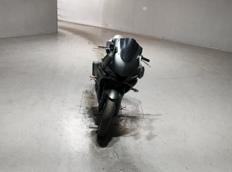 Мотоцикл Yamaha YZF-R25 с пробегом 8340 km