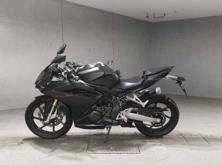 Мотоцикл Honda CBR250RR с пробегом 8536 km