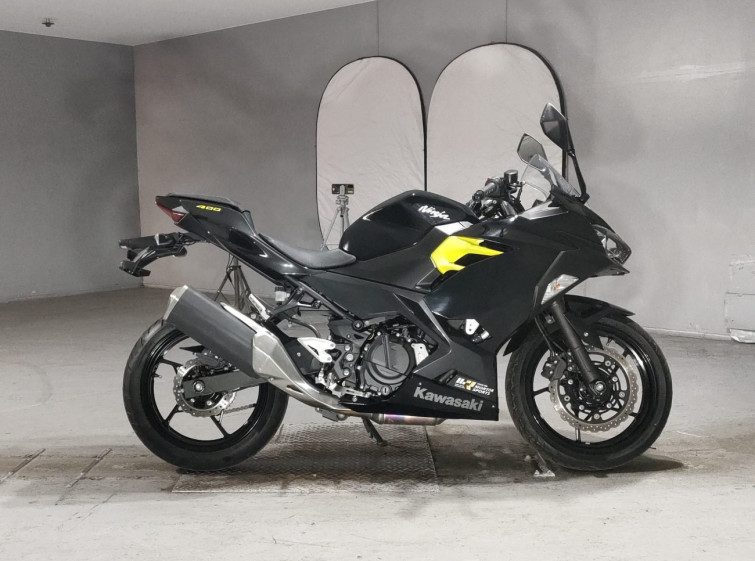 Мотоцикл Kawasaki NINJA400 с пробегом 7940 km