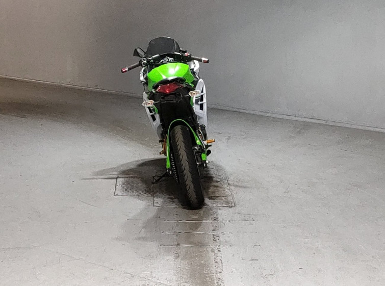 Мотоцикл Kawasaki NINJA250 з пробігом 22048 km