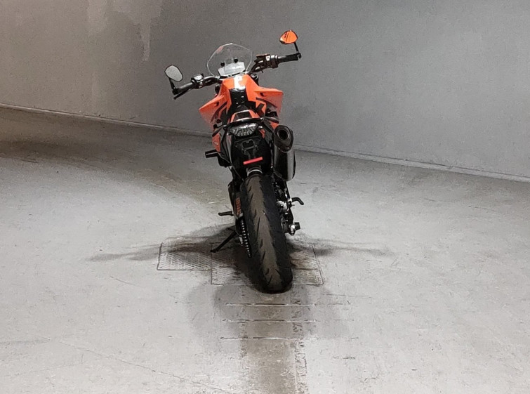Мотоцикл KTM 890 DUKE с пробегом 5198 km