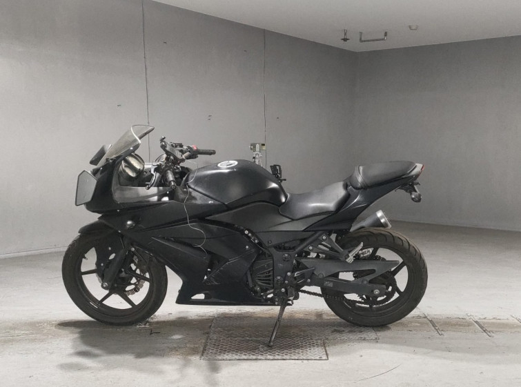 Мотоцикл Kawasaki NINJA250R с пробегом 48870 km