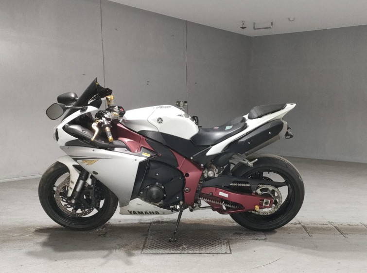Мотоцикл Yamaha YZF-R1 с пробегом 61775 km