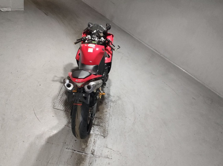 Мотоцикл Yamaha YZF-R1 с пробегом 42763 km