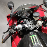Мотоцикл Yamaha YZF-R1 с пробегом 42763 km