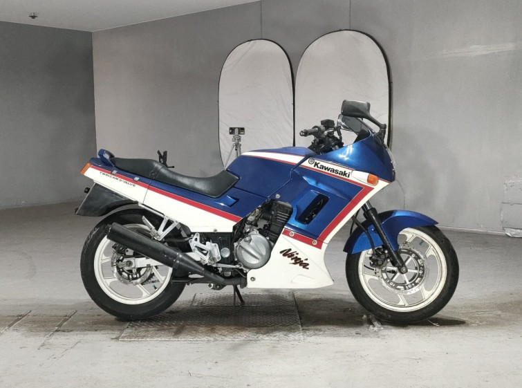 Мотоцикл Kawasaki GPX250R с пробегом 47255 km