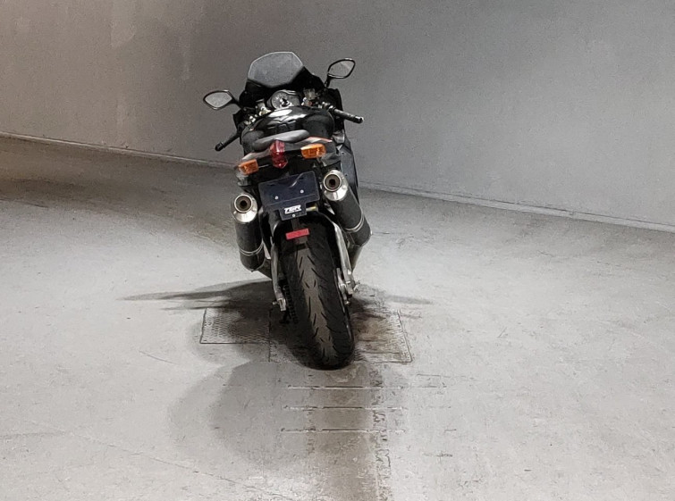 Мотоцикл Aprilia RSV1000R с пробегом 11 km