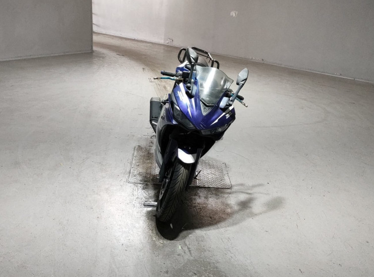 Мотоцикл Yamaha YZF-R25 с пробегом 42443 km