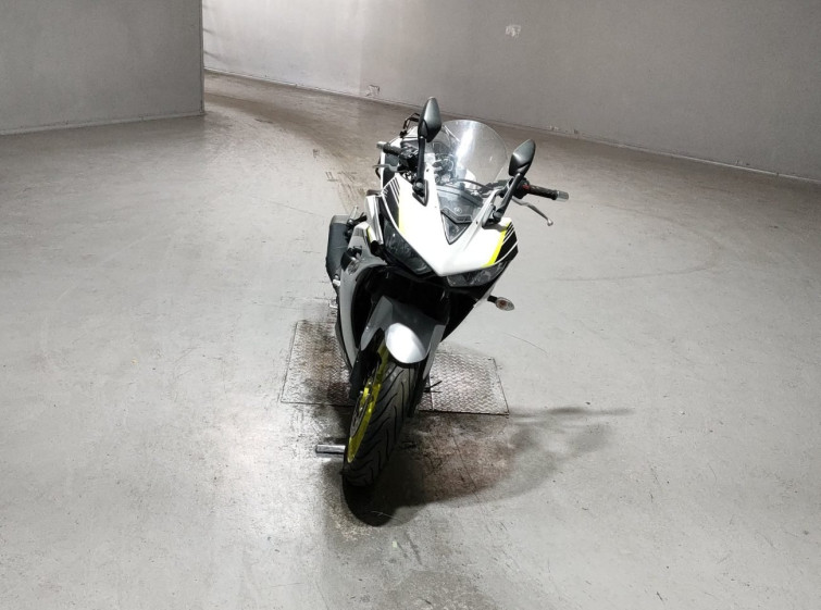 Мотоцикл Yamaha YZF-R25 з пробігом 7046 km