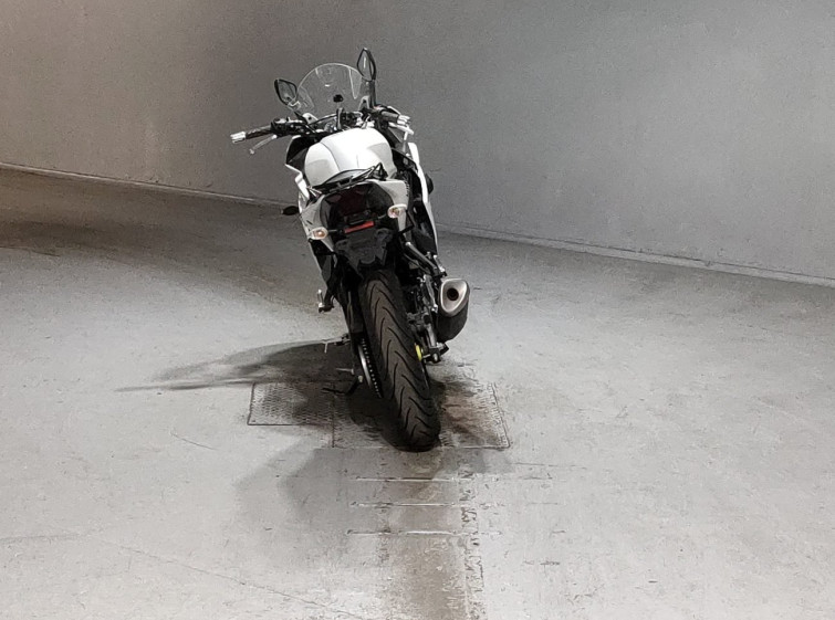 Мотоцикл Yamaha YZF-R25 з пробігом 7046 km