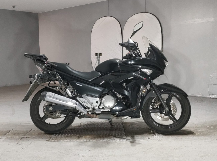 Мотоцикл Suzuki GSR250F с пробегом 89903 km