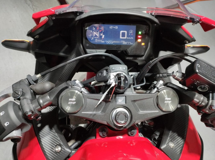 Мотоцикл Honda CBR400R с пробегом 8877 km