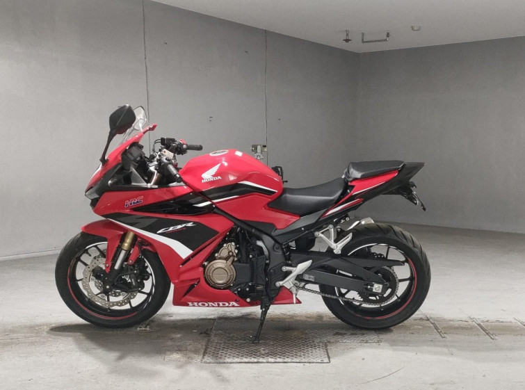 Мотоцикл Honda CBR400R с пробегом 8877 km