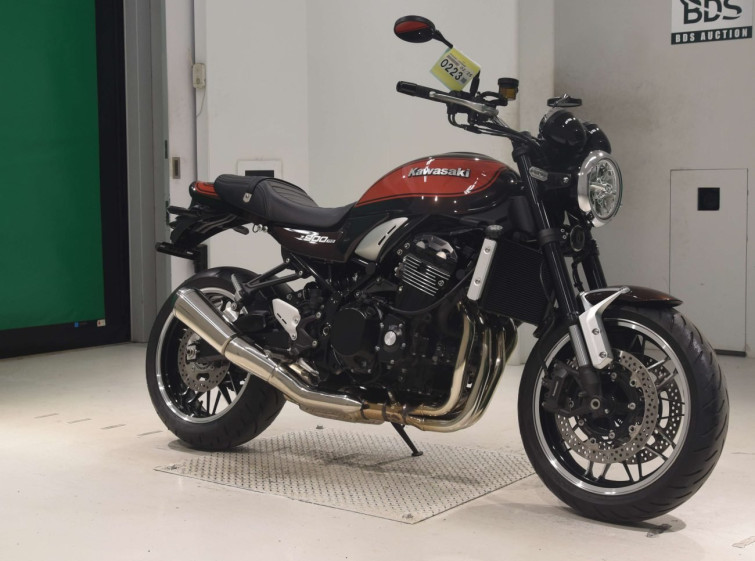 Мотоцикл Kawasaki Z900RS с пробегом 2870 km