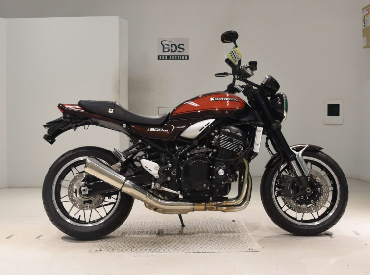 Мотоцикл Kawasaki Z900RS с пробегом 2870 km