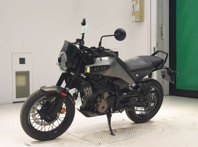 Мотоцикл Husqvarna SVARTPILEN 401 с пробегом 27598 km
