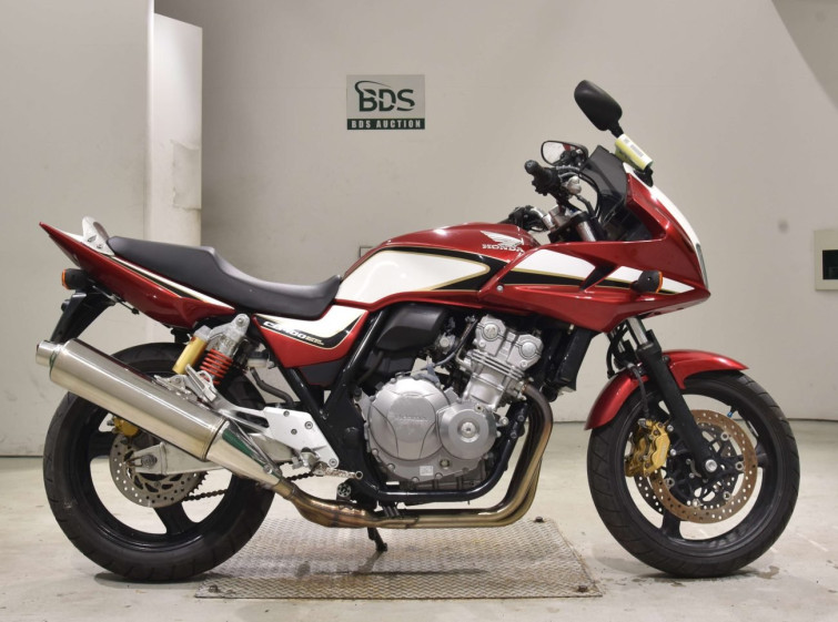 Мотоцикл Honda CB400SFV BOLDOR с пробегом 941 km