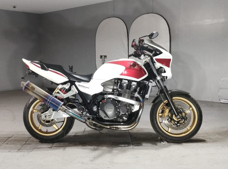 Мотоцикл Honda CB1300SF с пробегом 21307 km