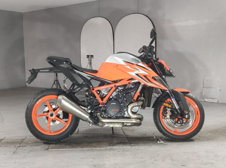 Мотоцикл KTM 1290 SUPERDUKE R с пробегом 1 km