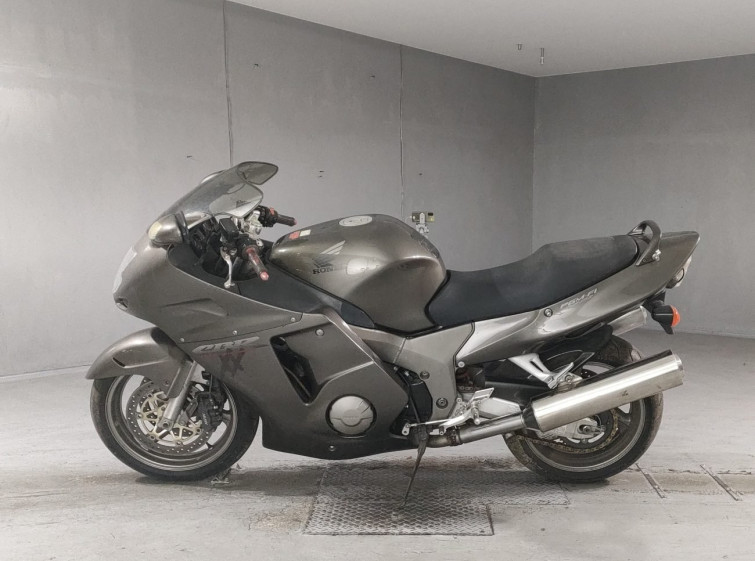 Мотоцикл Honda CBR1100XX BLACKBIRD с пробегом 34890 km