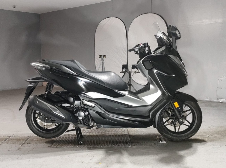 Мотоцикл Honda FORZA с пробегом 29937 km