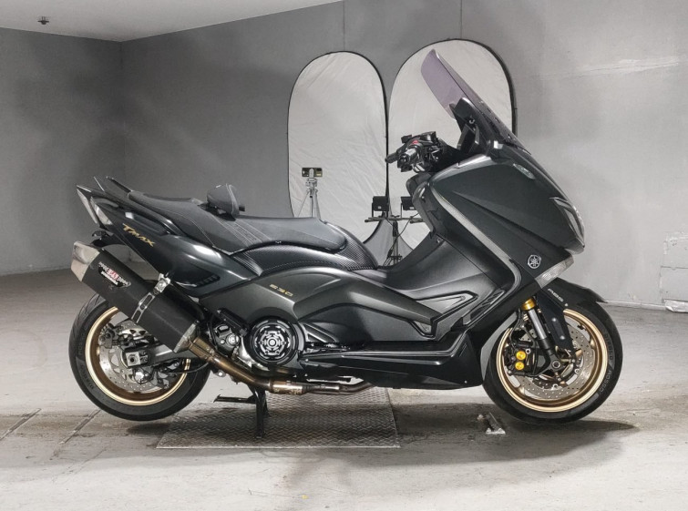 Мотоцикл Yamaha T-MAX530 с пробегом 915 km