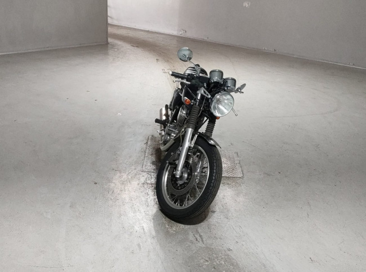 Мотоцикл Yamaha SR400 с пробегом 9143 km