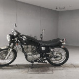 Мотоцикл Yamaha SR400 с пробегом 9143 km