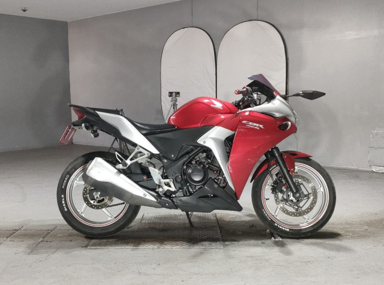 Мотоцикл Honda CBR250R с пробегом 38816 km