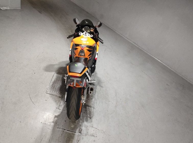 Мотоцикл Honda CBR1000RR з пробігом 9888 km