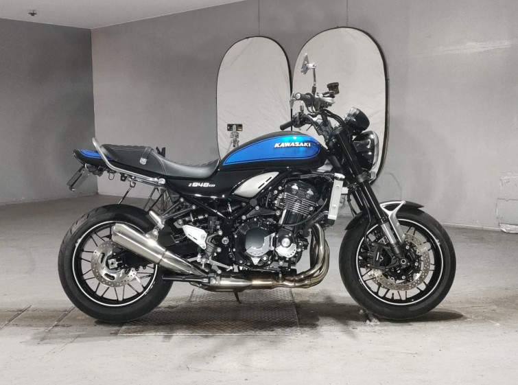 Мотоцикл Kawasaki Z900RS с пробегом 698 km