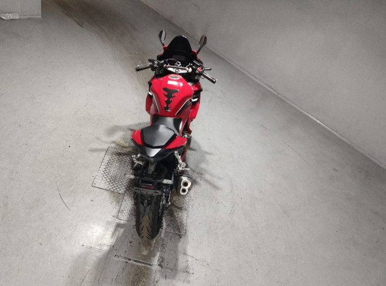 Мотоцикл Honda CBR400R с пробегом 11229 km