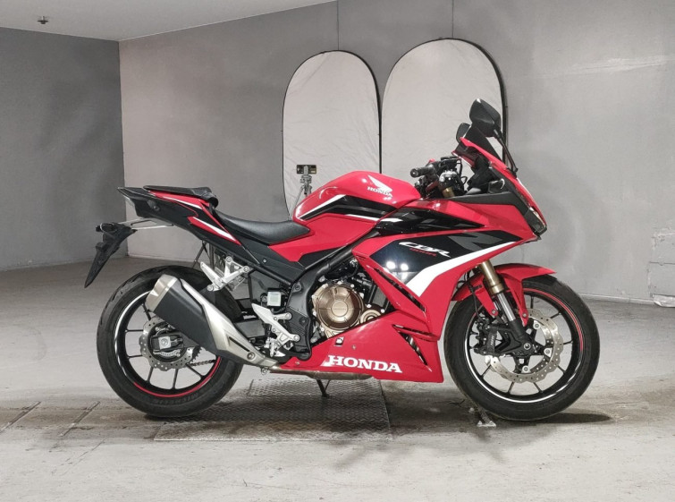 Мотоцикл Honda CBR400R с пробегом 11229 km