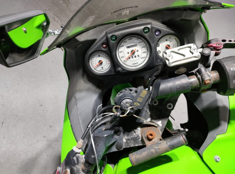 Мотоцикл Kawasaki NINJA250R с пробегом 21626 km