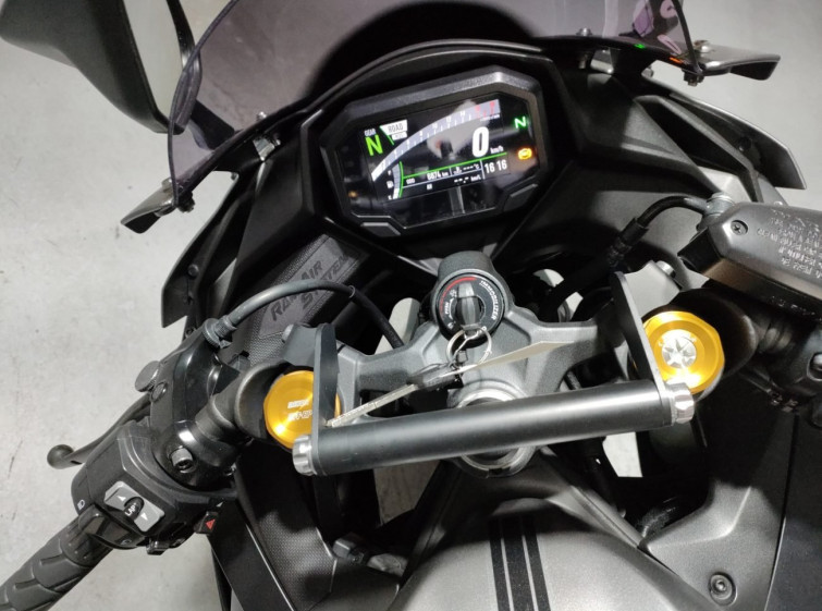 Мотоцикл Kawasaki ninja zx-4r se с пробегом 6874 km