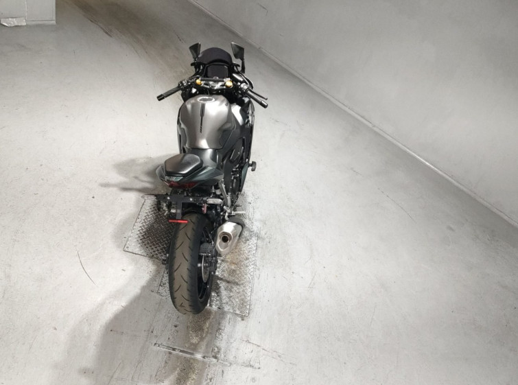 Мотоцикл Kawasaki ninja zx-4r se с пробегом 6874 km