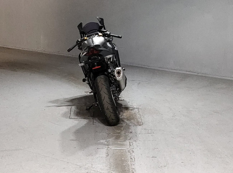 Мотоцикл Kawasaki ninja zx-4r se с пробегом 6874 km