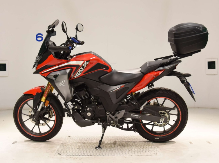 Мотоцикл Honda CB200XA с пробегом 10822 km